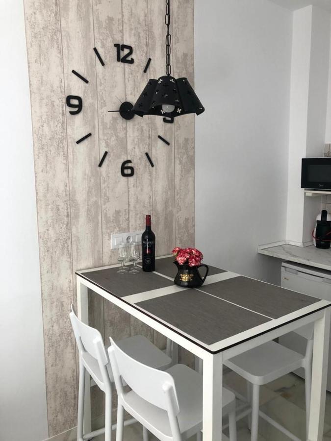 Allo Apartments "Real Escuela" Centro Loft Херес-де-ла-Фронтера Экстерьер фото